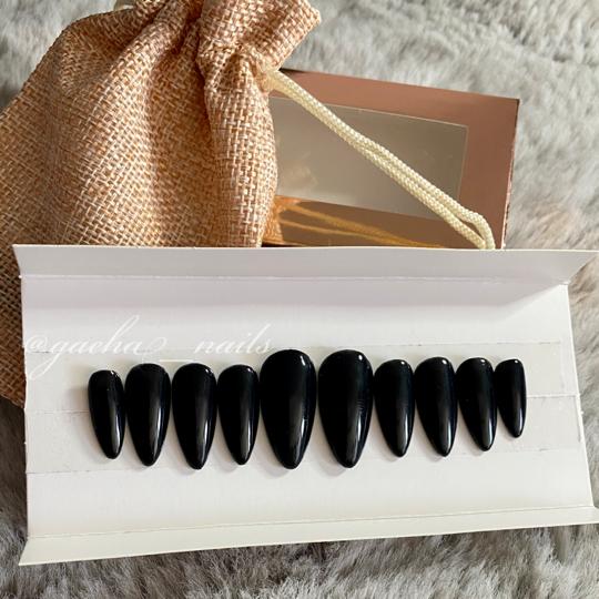 Solid Colour Black Press on Nails - Medium - Stiletto